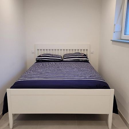 Il Vialetto, Appartement Capri, Spacieux, Tout Confort, Au Calme Jeumont Exterior photo